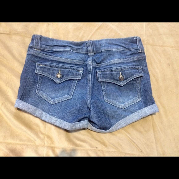 Denim Shorts Celebrity Pink Size 7 Low Waisted - Picture 5 of 5